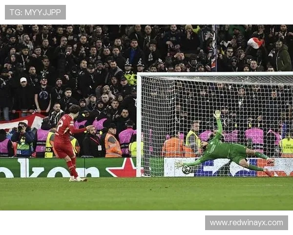 英格兰点球大战魔咒再现:再度无缘冠军,球迷心碎瞬间 英格兰点球大战魔咒再现:再度无缘冠军,球迷心碎瞬间